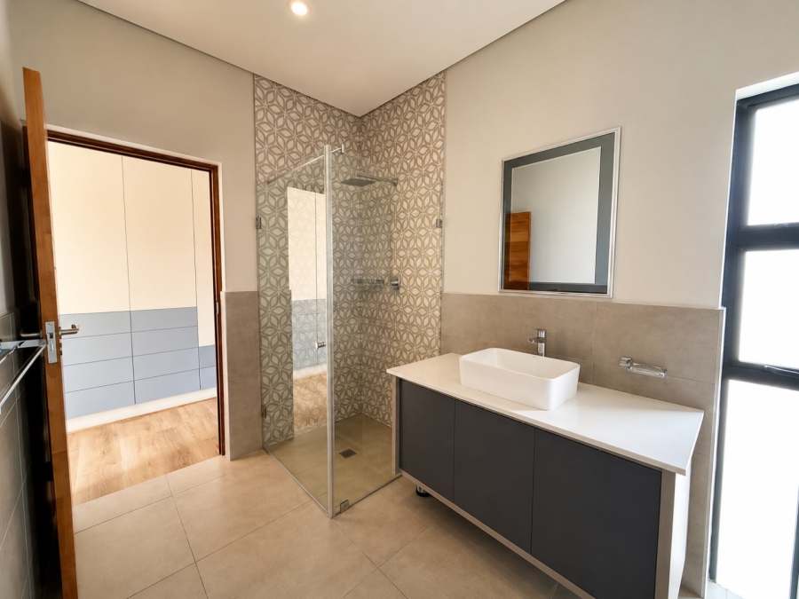 To Let 4 Bedroom Property for Rent in Wild Olive Estate Free State